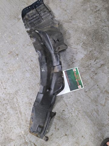 Підкрилок передній лівий MN126807 MITSUBISHI