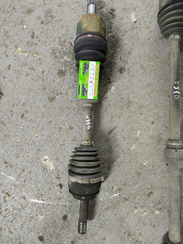 Привід передній лівий MR953745 MITSUBISHI