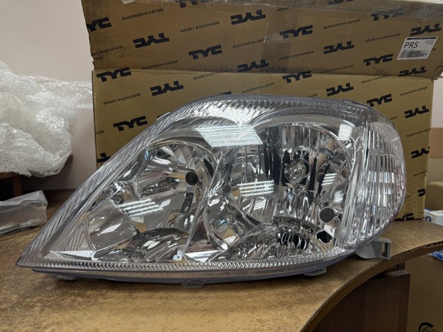 Фара дальнього світла в зборі 20A266052B TYC