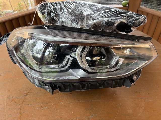 Фара правая 7466116 BMW