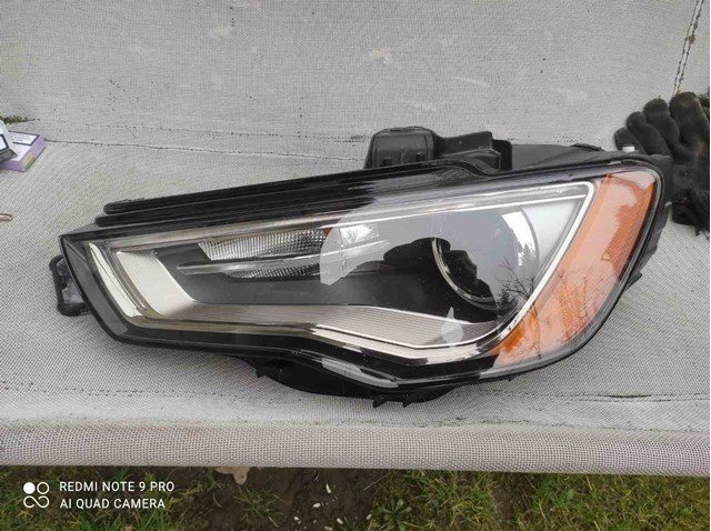 Фара 8V0941005B VAG