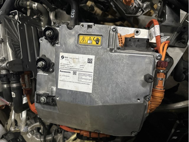 Модуль управління (ЕБУ) заряду основної батареї 61445A73E23 BMW