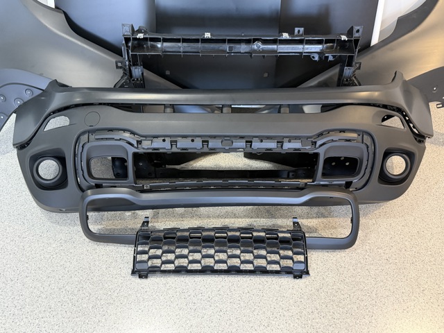 Кожух бампера переднього 5XB55LXHAA CHRYSLER