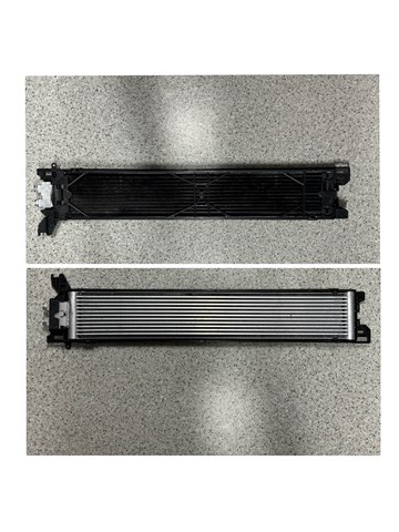 Радіатор охолодження, АКПП 68247209AA CHRYSLER