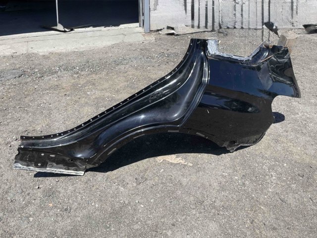 Бічна частина задня ліва 41007955005 BMW