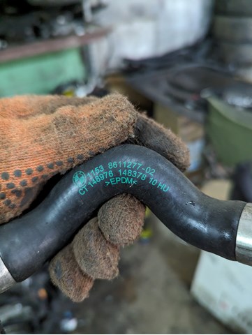 Водопровідна труба системи охолодження 11538611277 BMW