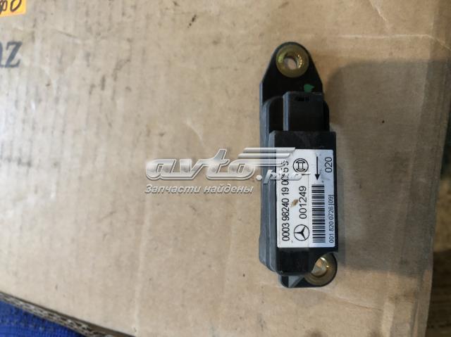 Датчик AIRBAG передній 0018200726 MERCEDES