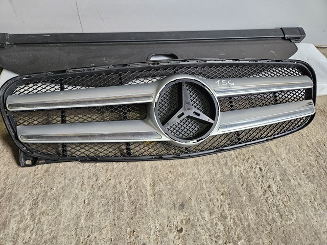 Облицювання радіатора 1568880460 MERCEDES