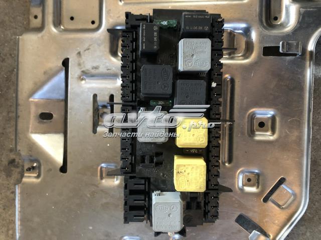 Коробка запобіжників 1669063801 MERCEDES