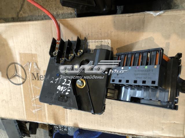 Корпус запобіжників 2115461341 MERCEDES