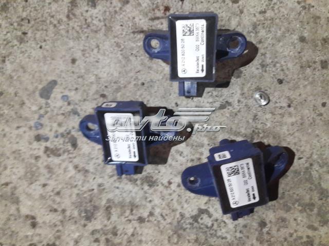 Датчик AIRBAG передній 2128205026 MERCEDES