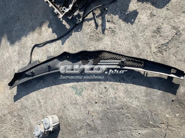 Водостік лобового скла, жабо 2128301213 MERCEDES