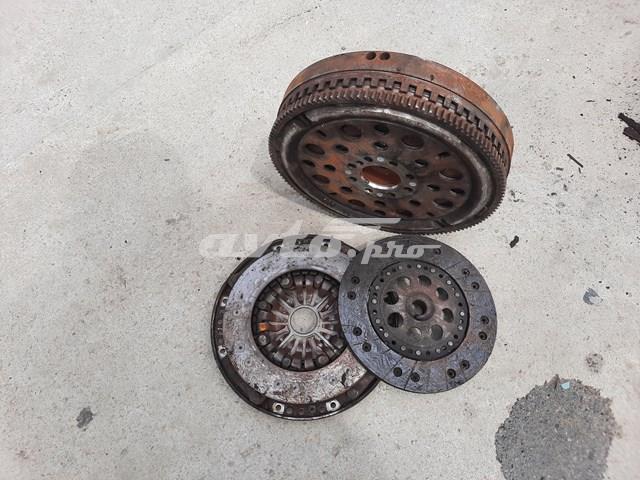 Диск зчеплення ведений A0002521305 MERCEDES