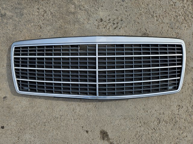 Захисна решітка радіатора A1408880123 MERCEDES