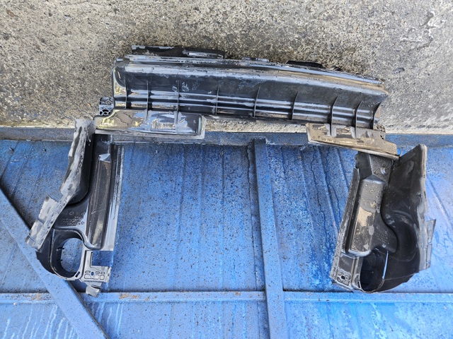 Повітроводи системи охолодження двигуна A1645000816 MERCEDES
