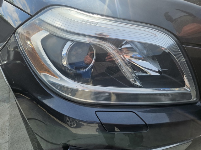 Фара правая A1668207061 MERCEDES