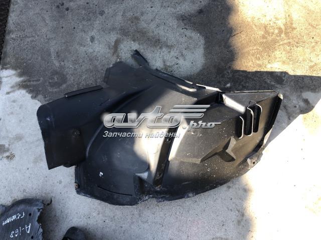 Підкрилок переднього крила, правий передній A1686902630 MERCEDES