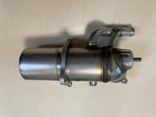 Радіатор системи рециркуляції ОГ 04L131512A VAG