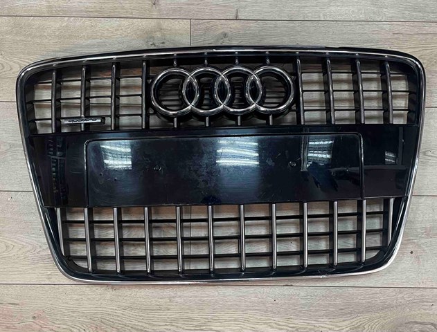 Решітка радіатора 4L0853651G VAG
