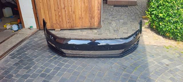 Бампер на авто 5G0807221BN VAG