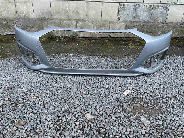 Бампер передній в зборі 8W0807065ASGRU VAG