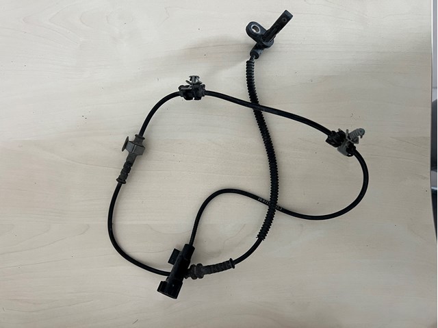 Датчик АБС (ABS) передній 39002171 GM