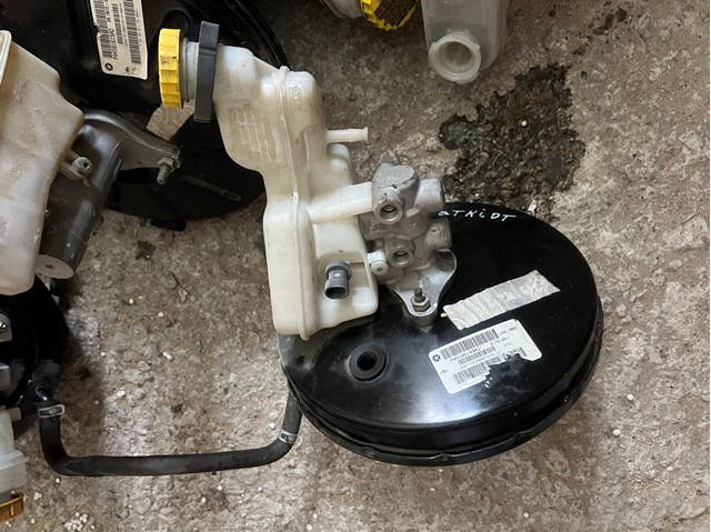 Вакуумника Dodge Caliber SXT