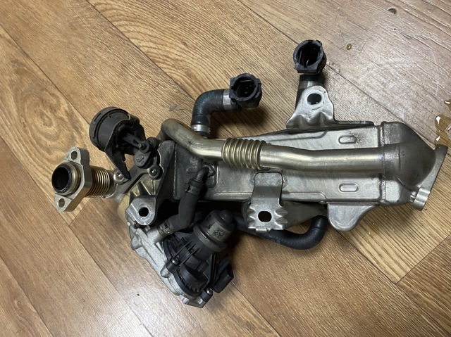 Клапан EGR рециркуляції газів 8513132 BMW