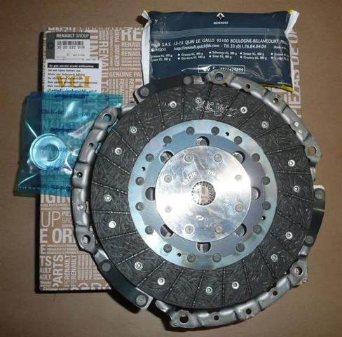 Зчеплення і комплектуючі 302053201R RENAULT