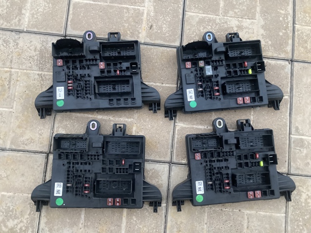 Реле запобіжників 13277321 GM