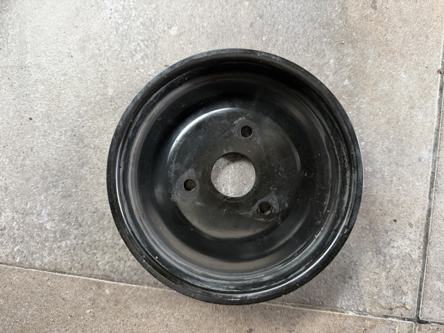 Шків водяного насоса Hyundai Sonata 5