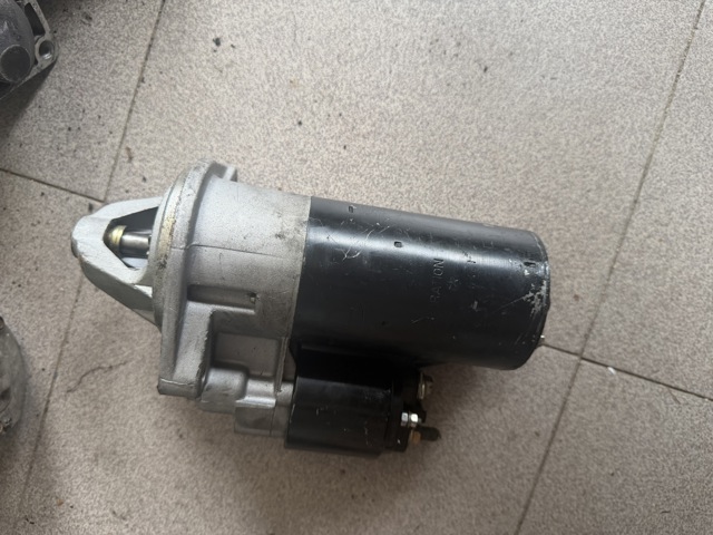 Стартер 4671084 CHRYSLER