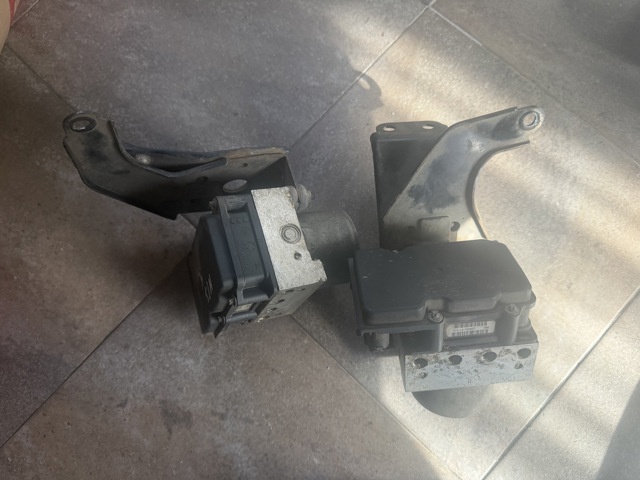 Блок управління АБС (ABS) 47660JD000 NISSAN