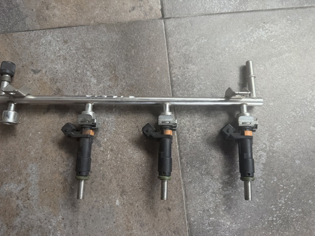 Форсунка паливна 55353806 OPEL