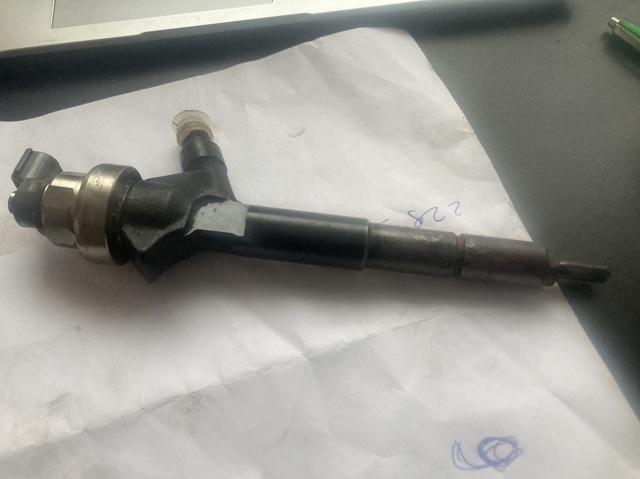 Форсунка паливна 5821102 OPEL