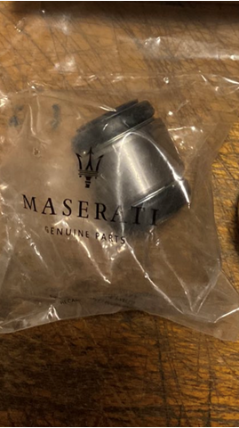Балансир задній нижній 670036580 MASERATI
