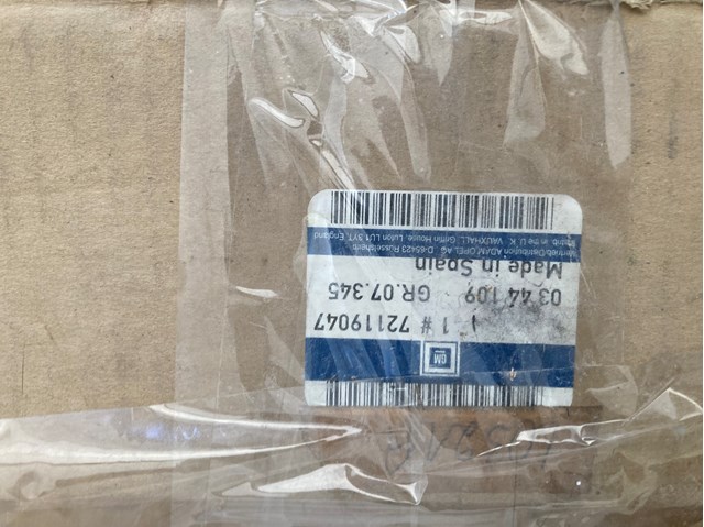 Стійка передня права 72119047 OPEL