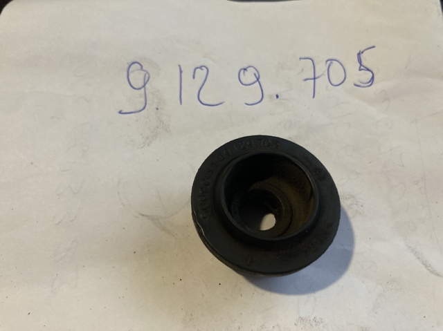 Подушка корпусу повітряного фільтра 9129705 GM