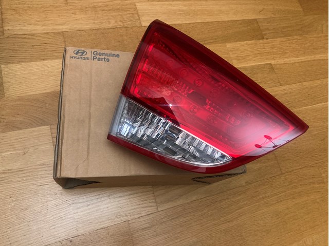 Стоп задній 924052Y000 HYUNDAI