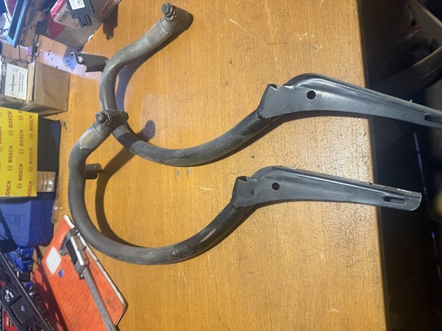 Петля кришки багажника A1247500728 MERCEDES