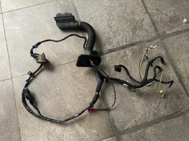 Електропроводка передніх дверей A2055405540 MERCEDES