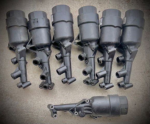 Кронштейн масляного фільтра 70321178 MERCEDES