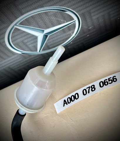 Фільтр паливний A0000780656 MERCEDES