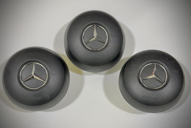Подушка в кермі A0008605801 MERCEDES
