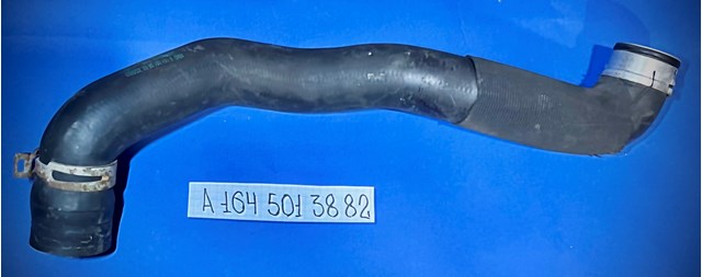 Патрубок системи охолодження A1645013882 MERCEDES
