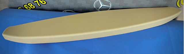 Обшивка-облицювання багажника A1647400370 MERCEDES