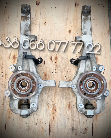 Цапфа передні праві A1663301020 MERCEDES