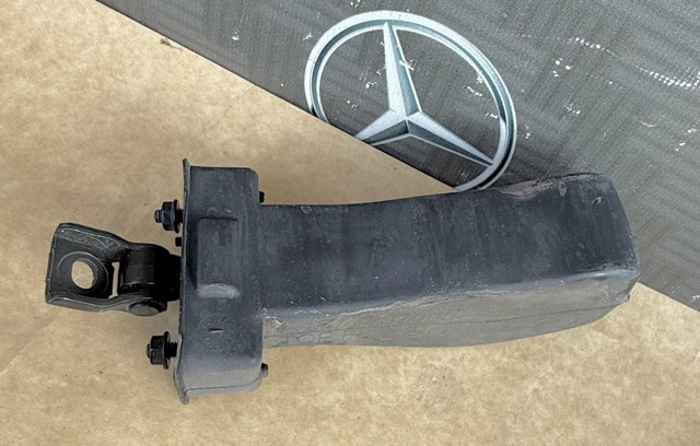 Обмежувач відкриття дверей, передній A1777207000 MERCEDES