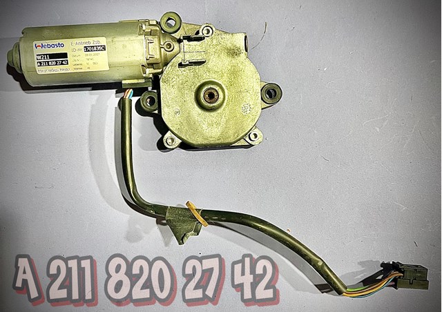 Мотор приводу люка A2118202742 MERCEDES