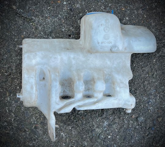 Бачок для омивайки A6388690820 MERCEDES